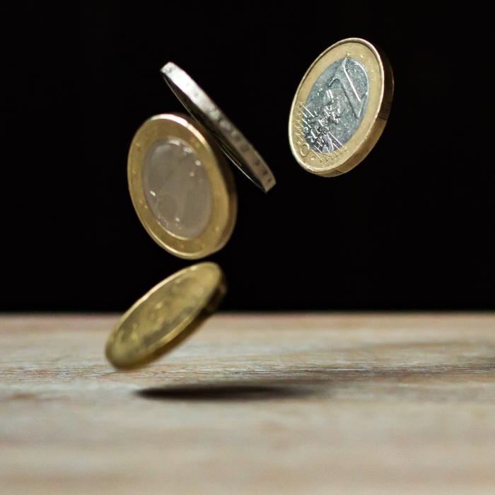 Peşedintele Băncii Mondiale avertizează asupra riscului stagflaţiei şi a recesiunii din Europa