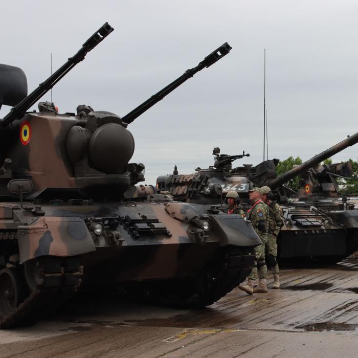 Australia ia în considerare trimiterea de personal pentru a ajuta soldații ucraineni - în timp ce Putin bombardează Kievul și marile orașe cu rachete