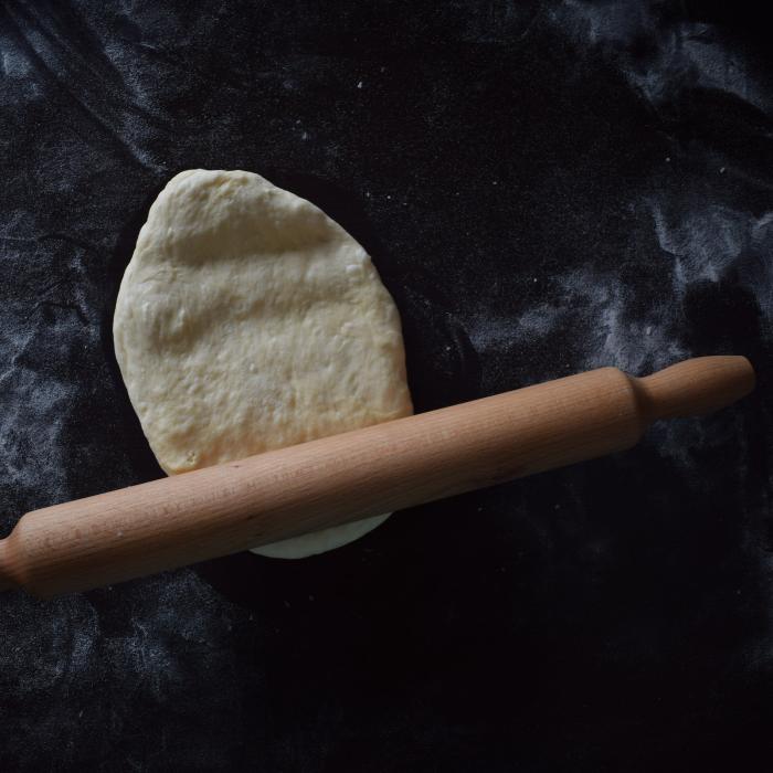 Plăcintă oltenească cu brânză și mărar - rețeta veche de 50 de ani pe care trebuie s-o încerci