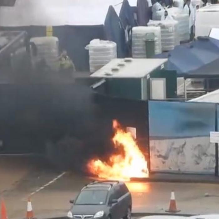 Marea Britanie: Un bărbat s-a sinucis, după ce a atacat un centru al poliţiei de frontieră la Dover