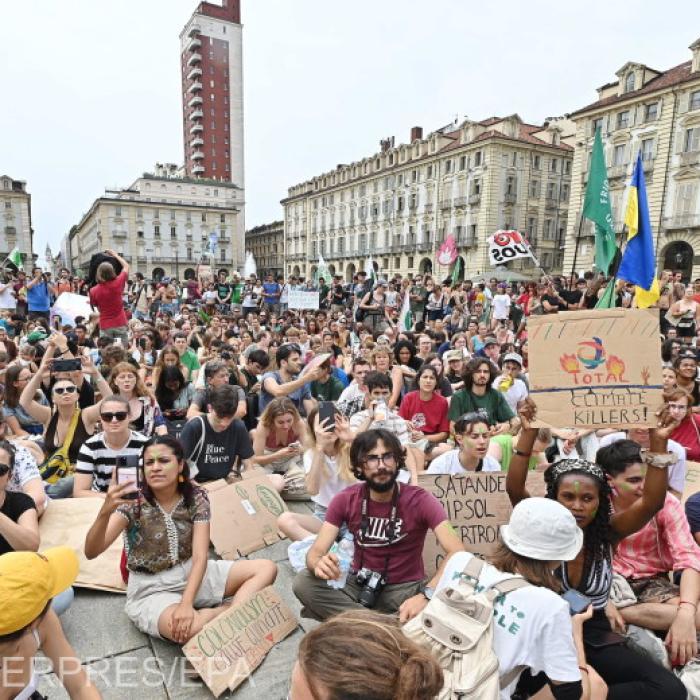 Ecologiștii se autosterilizează pentru a nu mai deveni părinți: "Trebuie să fii total nebun ca să mai faci copii la ora actuală"