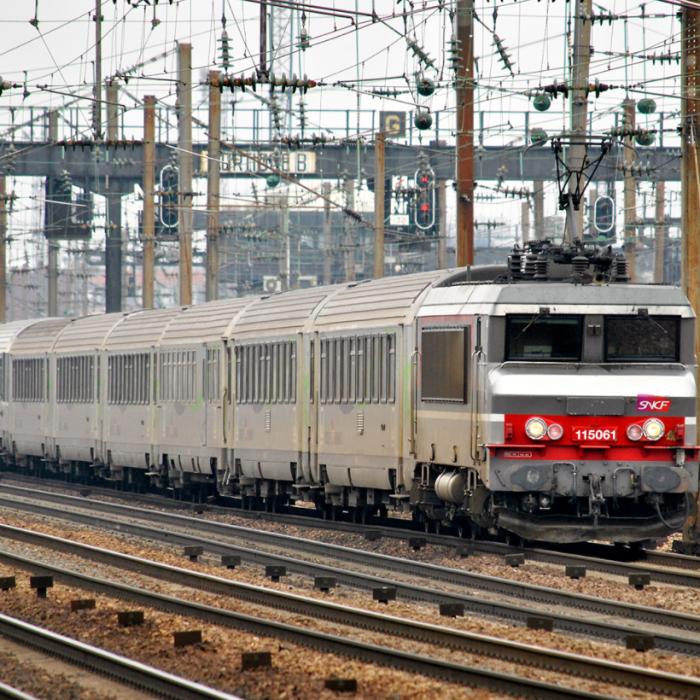 Alertă în Franța. Grevă de amploare în transporturi, ce amenință și Sărbătorile de Iarnă