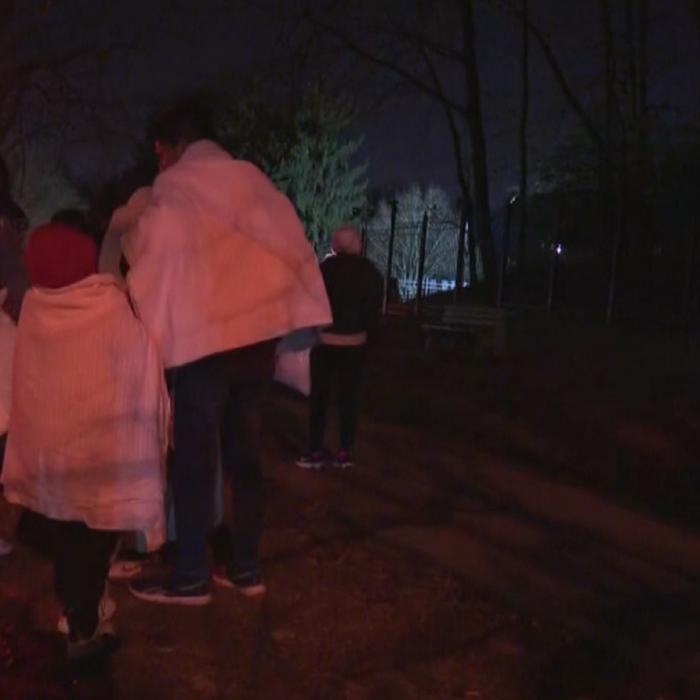 Mai multe autobuze cu migranți, lăsate în fața casei vicepreşedintei SUA, Kamala Harris: „O cascadorie crudă, periculoasă și rușinoasă”
