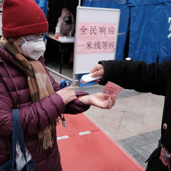 Spania introduce testarea obligatorie anti-COVID pentru unele zboruri, pe modelul Italiei