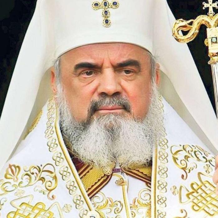 Motive de îngrijorare pentru credincioși: Patriarhul Daniel nu a slujit în noaptea dintre ani, din motive de sănătate
