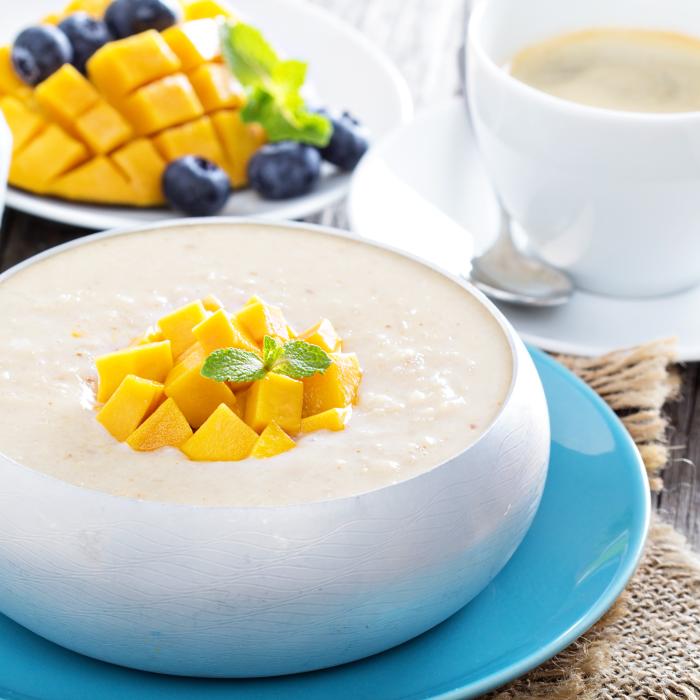 Budincă de orez cu nucă de cocos și mango. Notați rețeta și veți vedea ce desert delicios puteți pregăti acasă. O aromă unică!