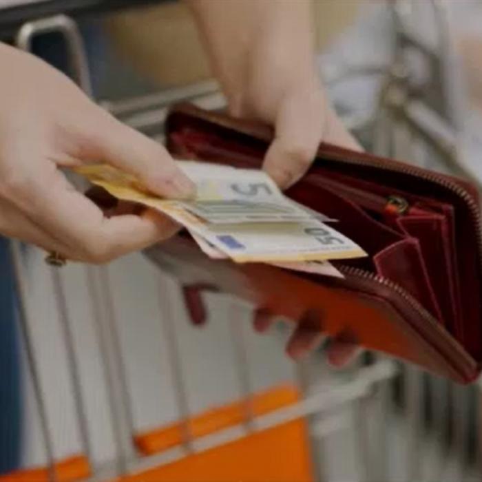 „Evident, au rotunjit în sus”. Comercianții din Croația, acuzați că măresc prețurile, după introducerea euro: „Ce anume îi va mai ţine în ţară?”