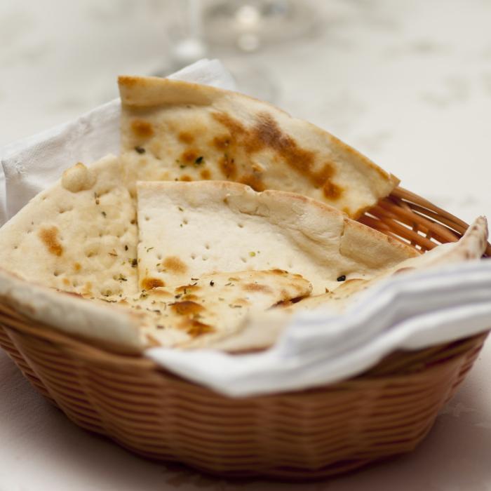 Focaccia di Recco, o specialitate din Italia apreciată în întreaga lume. Se face din doar 4 ingrediente