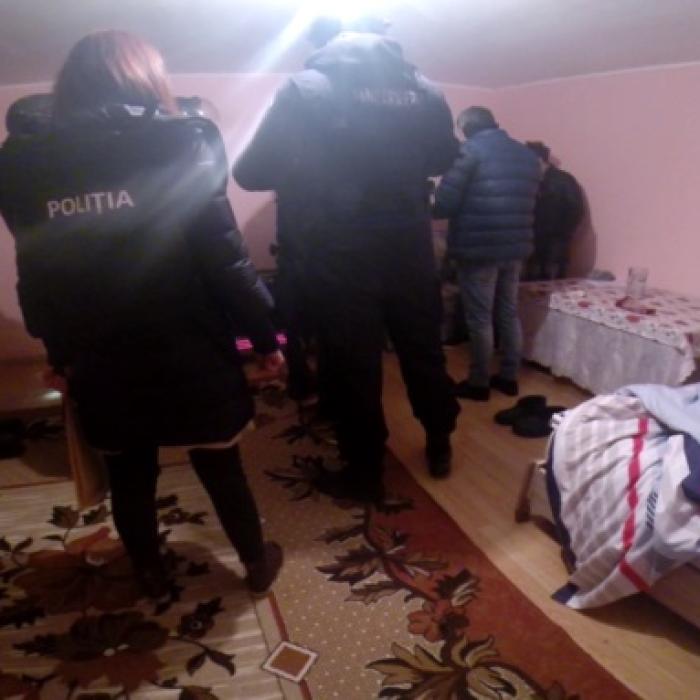 Procurorii DIICOT au efectuat percheziţii la proxeneţi în Bucureşti, acuzați de exploatare sexuală