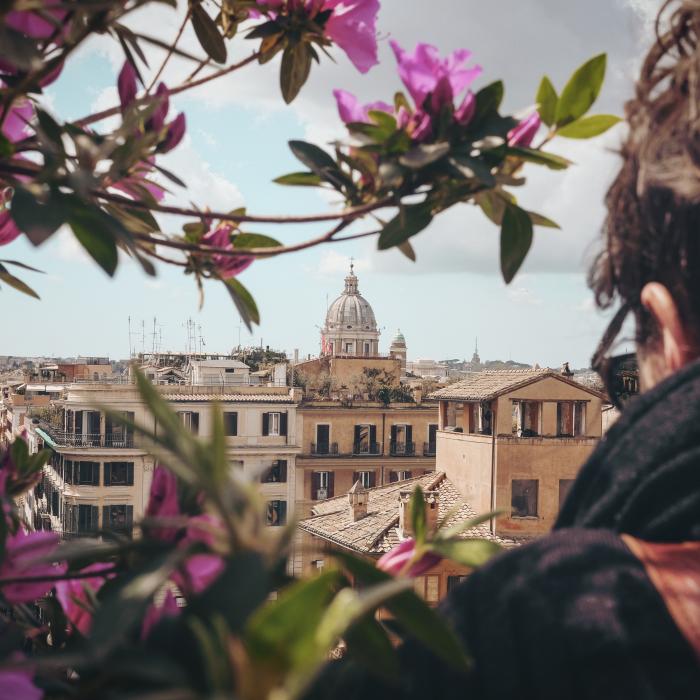 Dezamăgirea unei familii care s-a mutat într-un loc de vis din Italia. Scandalul care a cuprins Sicilia