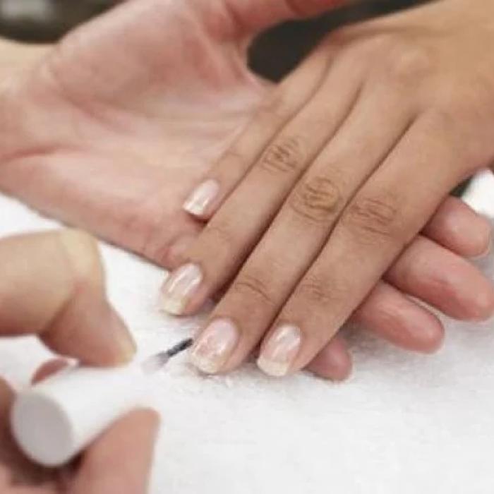 Uscătoarele de gel folosite la manichiură, periculoase