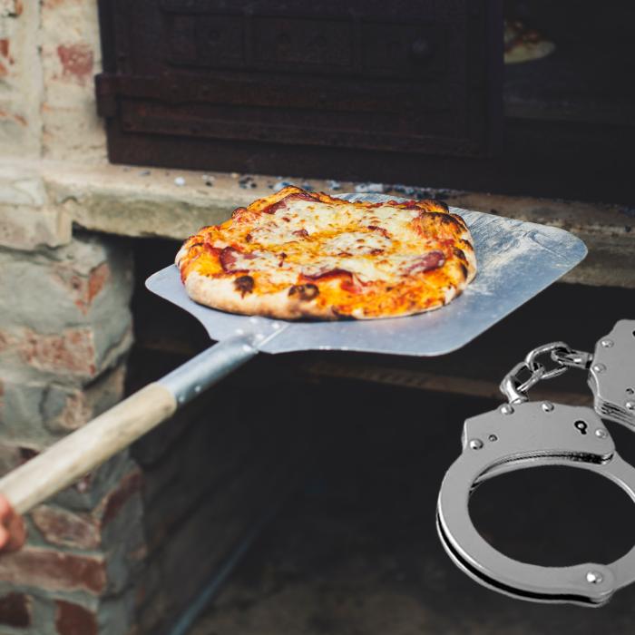 Un mare asasin al mafiei italiene a fost arestat după 16 ani de fugă, în care s-a dat drept pizzar