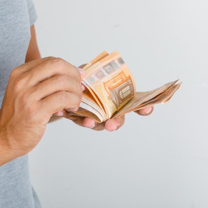 Italia. Prime până la 13.500 de euro pentru angajații Ferrari: "O recunoaştere a ceea ce fac în fiecare zi"