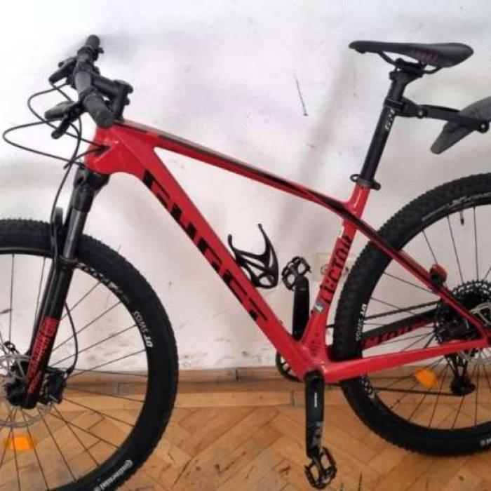 Bicicletă Ghost Lector de 4.000 de euro furată din Germania, depistată într-un microbuz la Galați 
