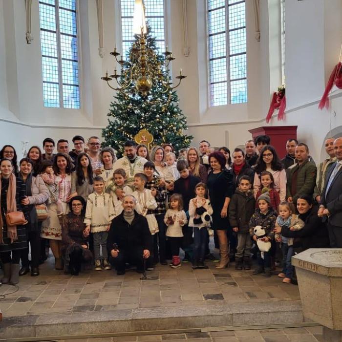 Românii din Olanda, îndrumați de părintele Călin Pop. Rareș Bogdan: Pansează rănile cu iubire, lumină și speranță