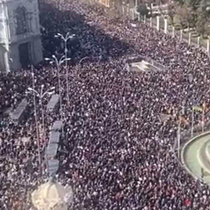 Protest masiv la Madrid: Sute de mii de spanioli au ieșit în stradă. Guvernul, acuzat că distruge sistemul public de sănătate