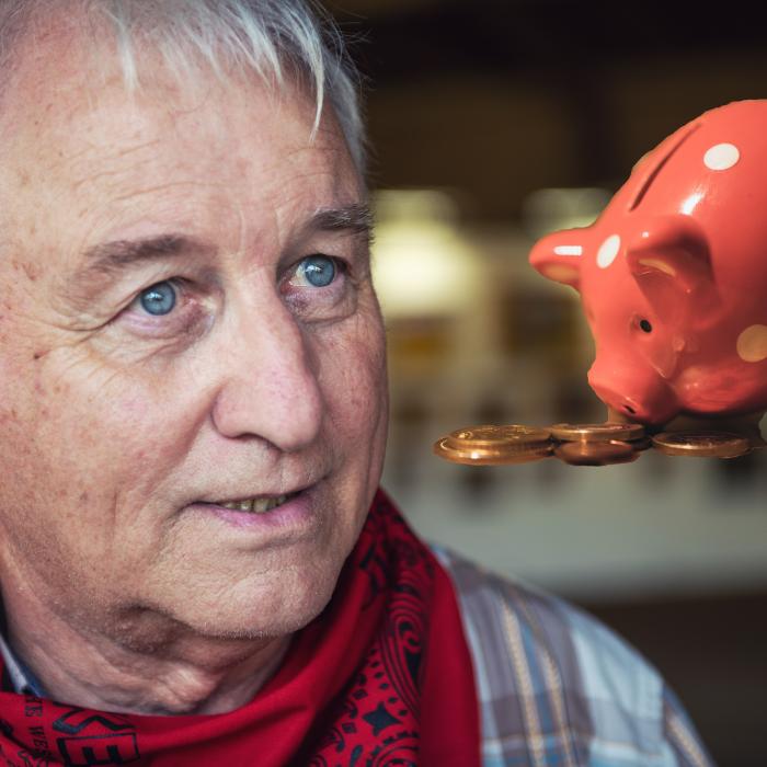 Indemnizaţie unică, cuprinsă între 200 şi 300 de euro, pentru pensionari. Guvernul elen a adoptat azi măsura