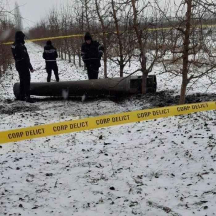 Resturi de rachetă, descoperite la 15 kilometri de graniţa cu România: „Sunt din atacurile aeriene ale Rusiei împotriva Ucrainei”