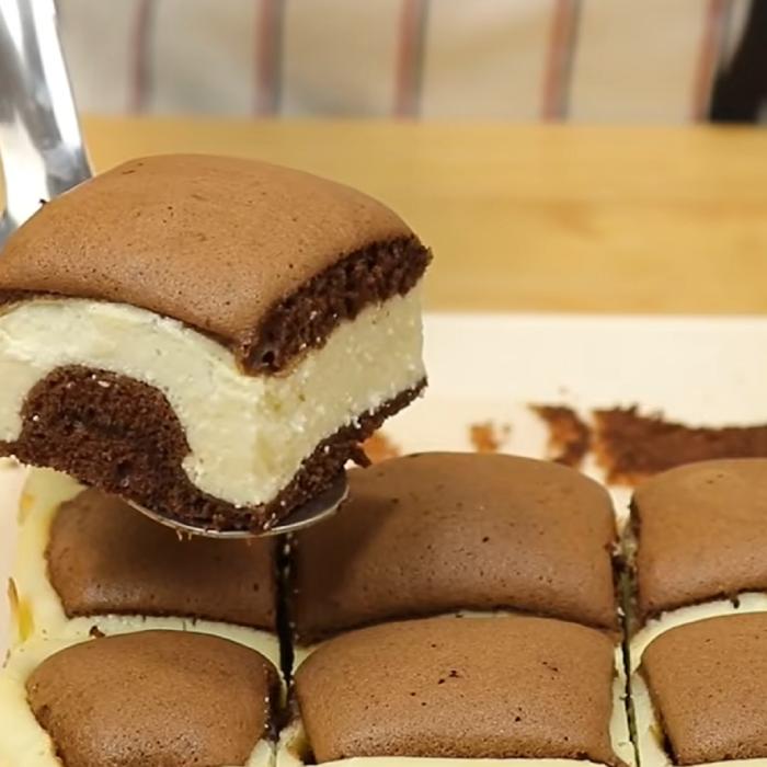 „Perne”, o plăcintă spectaculoasă din aluat de ciocolată cu umplutură de brânză de vaci. Rețeta foto pas cu pas