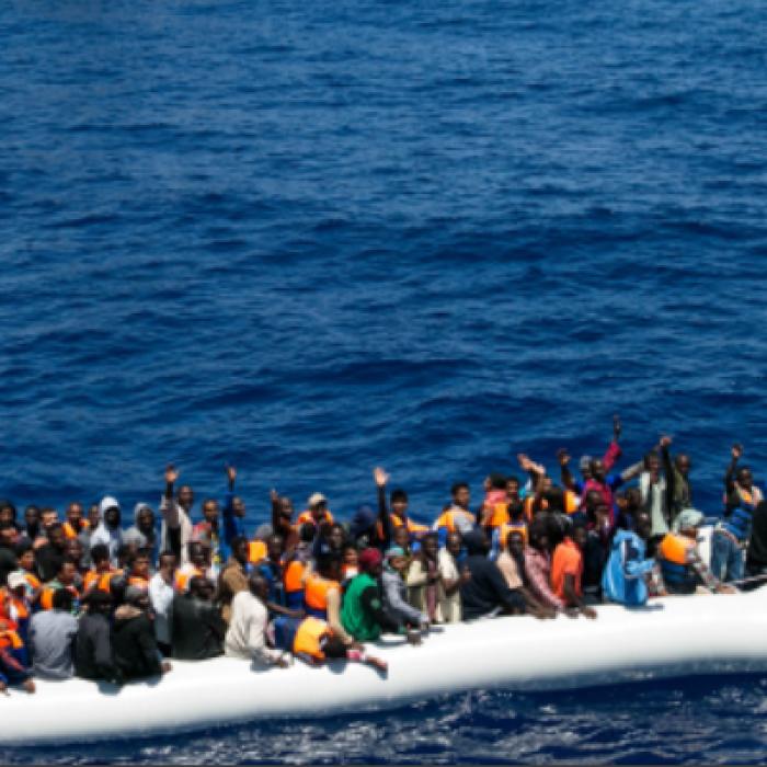 Paza de coastă din Italia salvează peste 700 de migranți