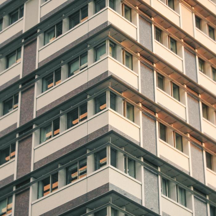 O familie de români din Spania cere 4.000 de euro pentru a elibera apartamentul închiriat, deși nu a plătit chiria: O nouă victimă cade în plasa escrocilor