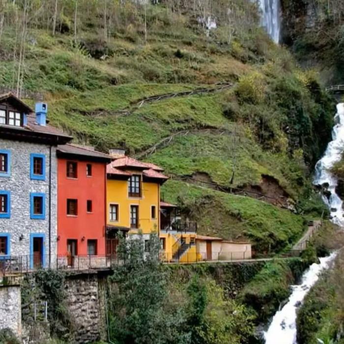 Un oraș spaniol se oferă să plătească mii de euro oamenilor pentru a se muta acolo, dar există o capcană