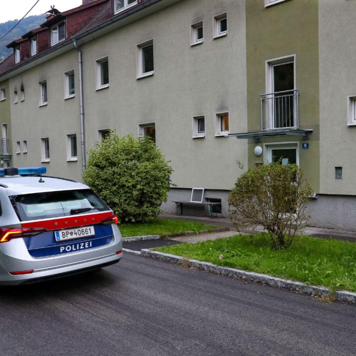 Austria. Vizita la bordel s-a încheiat cu oase rupte pentru un român, după ce „s-a împrietenit“ cu alți șase conaționali