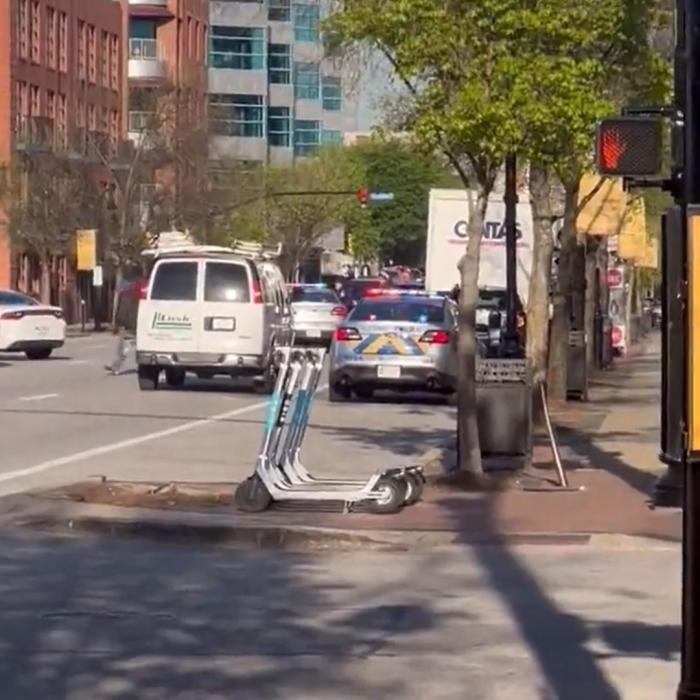 Atac armat la o bancă din Louisville (SUA): Cel puțin 5 morți și 6 răniți