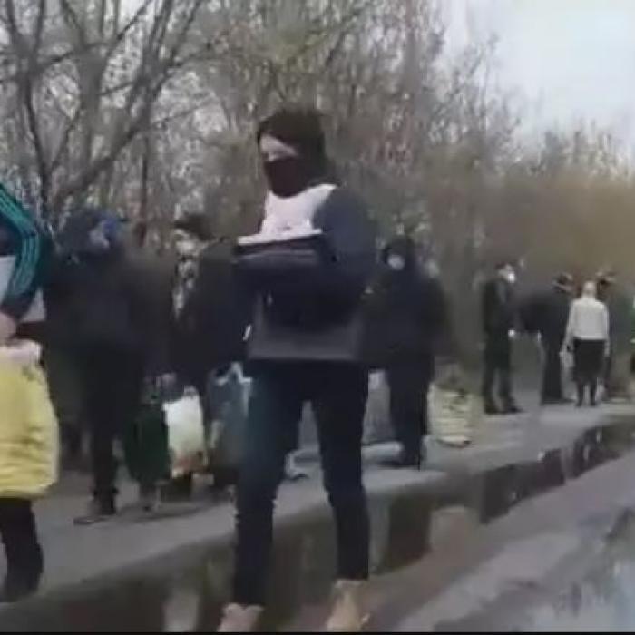Ucraina aduce acasă 130 de militari în schimbul de prizonieri de Paște