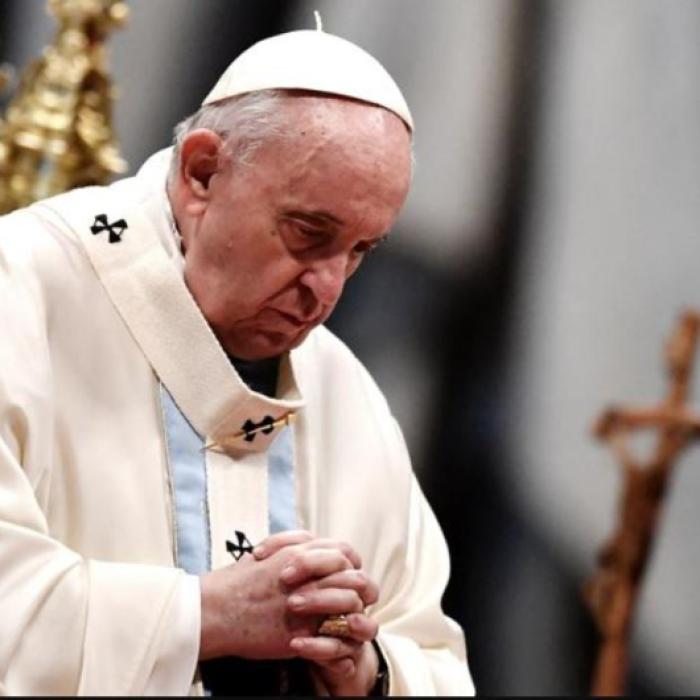 Papa Francisc respinge acuzaţiile „nefondate” la adresa papei Ioan Paul al II-lea