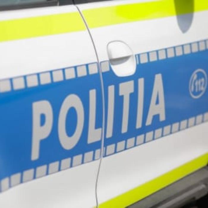Român urmărit internațional, arestat pentru trafic de migranţi: A primit 3.000 euro ca să ducă trei persoane la Viena