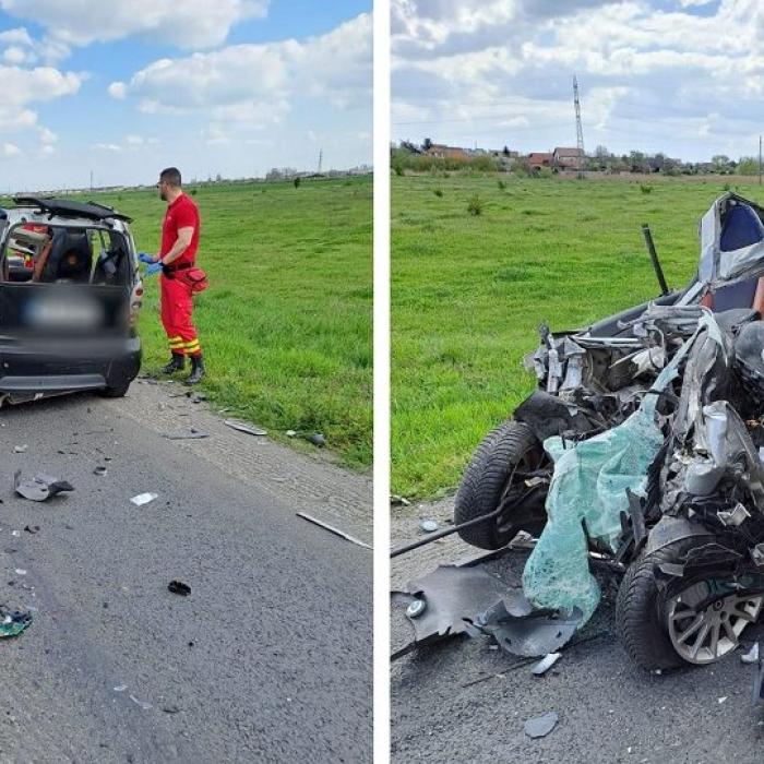 Smart făcut zob pe centura Aradului: Șoferul a murit, după ce a intrat cu viteză într-un TIR