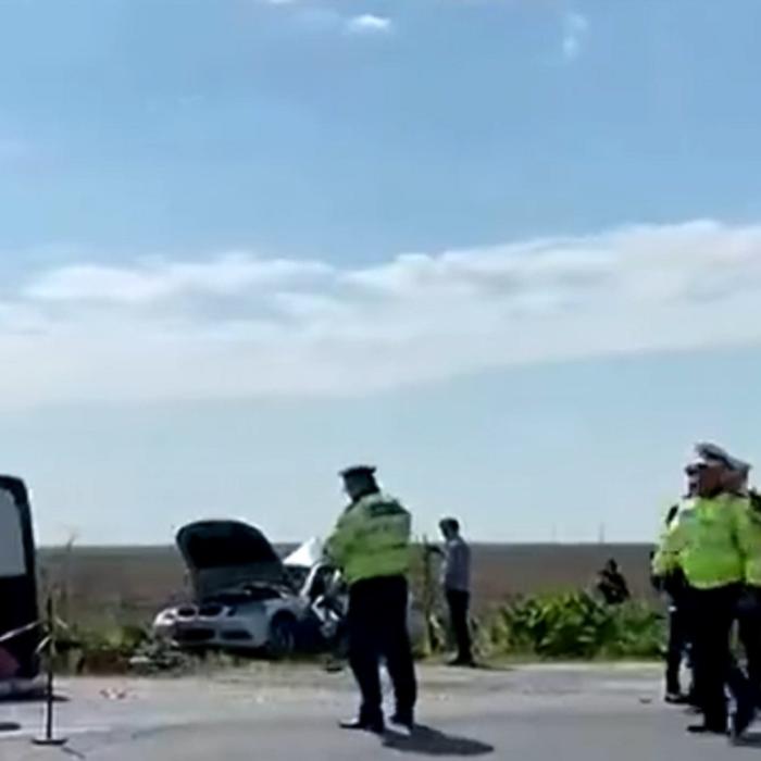 Microbuz cu români, accident grav cu un autoturism: Planul roșu a fost activat