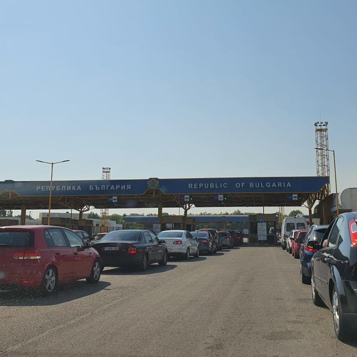 Aglomeraţie la punctele de trecere a frontierelor în Bulgaria. MAE, atenționare de călătorie pentru români