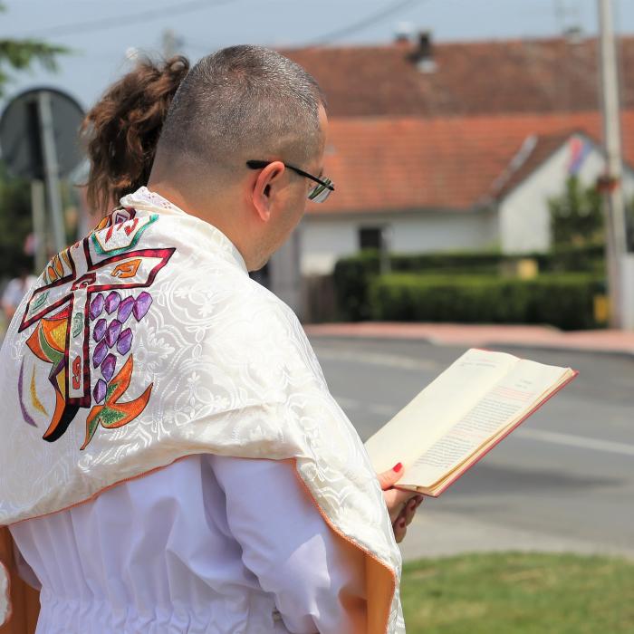 Italia. Toți credincioșii catolici români sunt așteptați în această duminică, la Lissone, să asculte prima slujbă în limba română