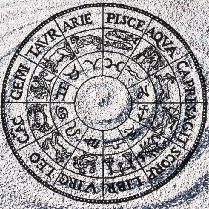 Horoscop 9 mai 2023. Rac, lasă-ți sentimentele să te călăuzească. Pești, ia o pauză și reîncarcă-te spiritual. Previziuni complete