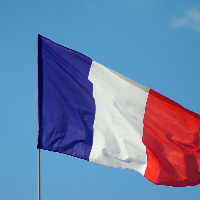Franţa supraveghează cu drone unele zone de la graniţa sa cu Italia