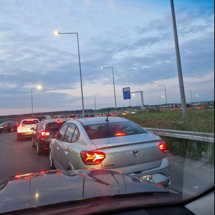 Reprezentanții ANAT, despre aglomerația de la frontieră: Ne plângem că stăm 2 ore în vama greacă, dar aşteptăm 4 ore să ieşim din România