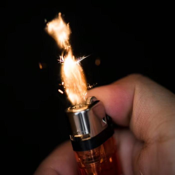 Un român, care fusese dat dispărut, și-a dat foc la marginea unei păduri