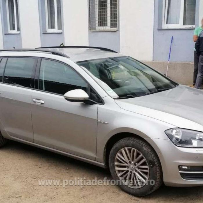 Mașină, căutată de autoritățile din Germania, oprită la ieșire din țară. Șoferul a rămas pieton