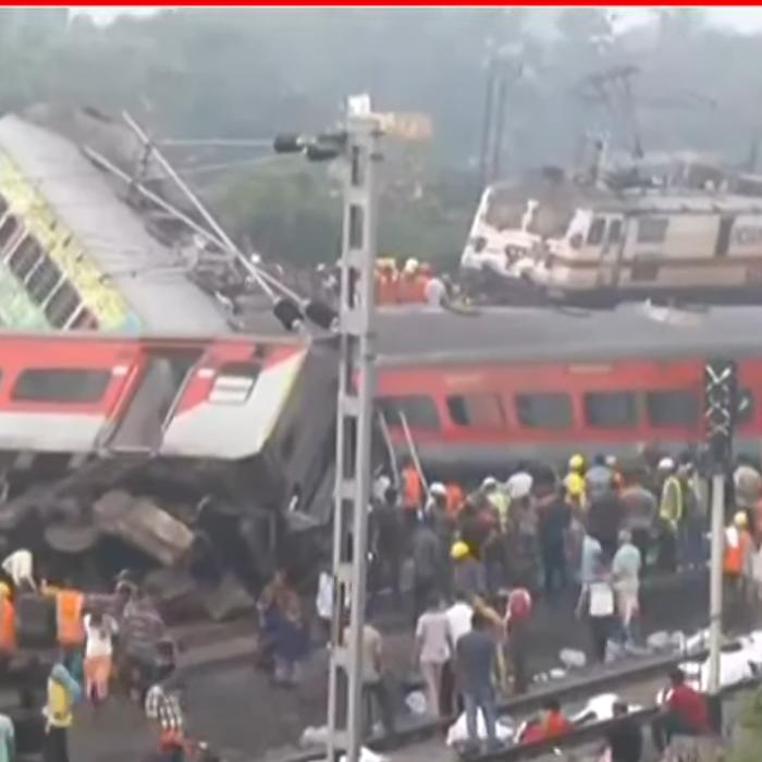 Catastrofa feroviară din India: Cel puţin 288 de morţi; operaţiunile de salvare s-au încheiat 