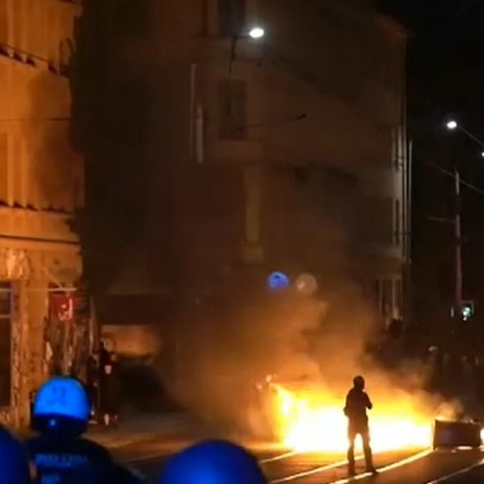 Confruntări violente în Germania între extremiștii de stânga și forțele de poliție. De la ce a pornit totul