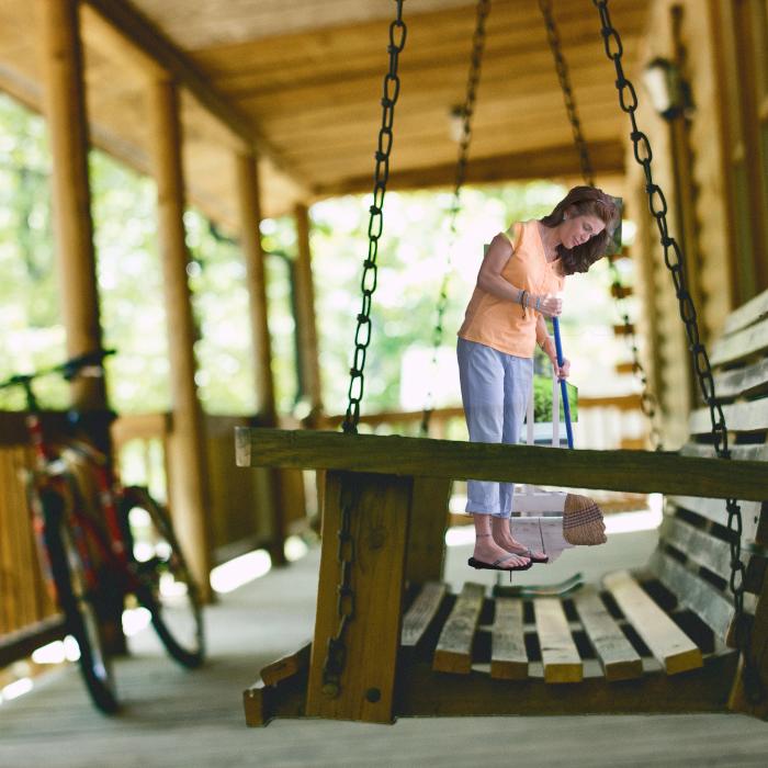 Spania. Româncă arestată, după ce a furat bijuterii de peste opt mii de euro din casa în care lucra ca menajeră