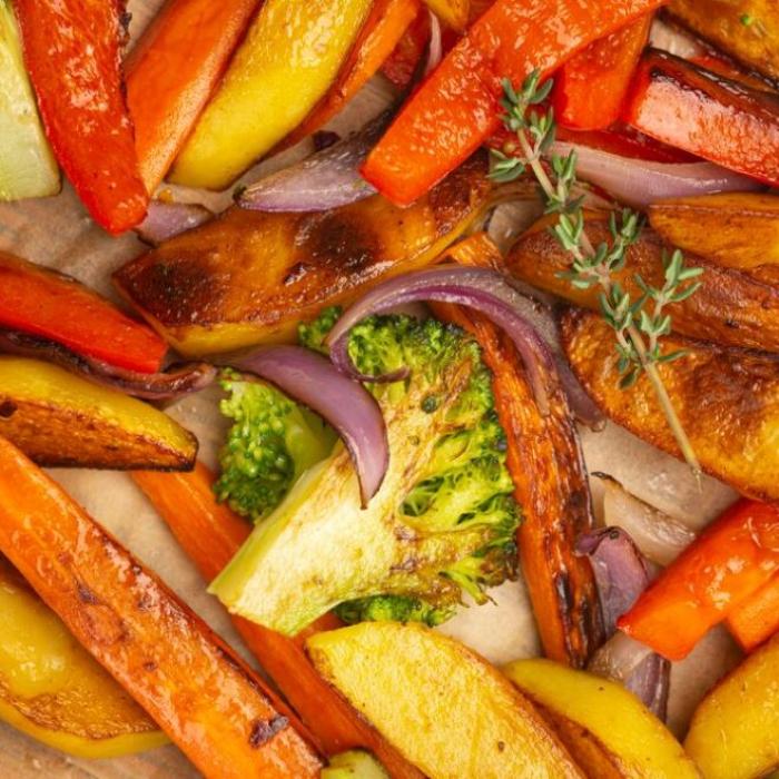 Cartofi prăjiți în stil grecesc. Este imposibil să reziști acestui preparat simplu