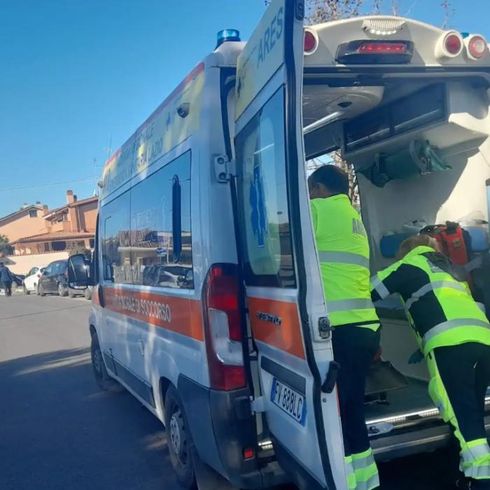 Unde dai și unde crapă: un român din Italia s-a tăiat grav timpul jafului și a fost operat de urgență