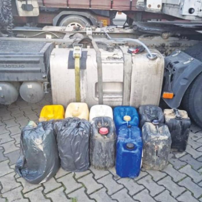 Un român prins la furat motorină în Franța i-a spus judecătorului că nici măcar nu știe când s-a născut: "Sunt naiv, n-am știut ce fac"