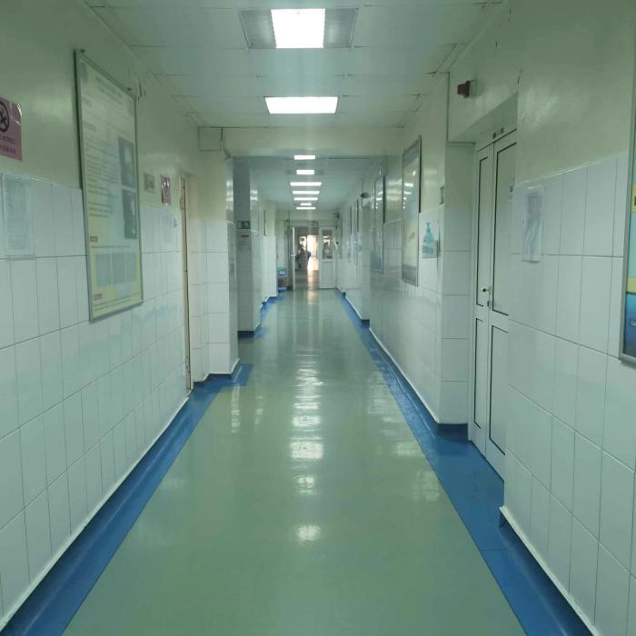 Experiența amară a unei profesoare într-un spital din România: „Dumnezeule mare, nu mai permite unor astfel de oameni să intre în sistem“