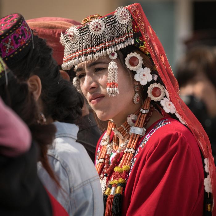 Afganistan: Femeile protestează față de închiderea saloanelor de înfrumusețare