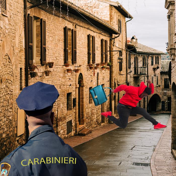 Italia. Un african i-a smuls geanta unei românce. Hoțul a avut parte de o surpriză neașteptată atunci când a încercat să scape