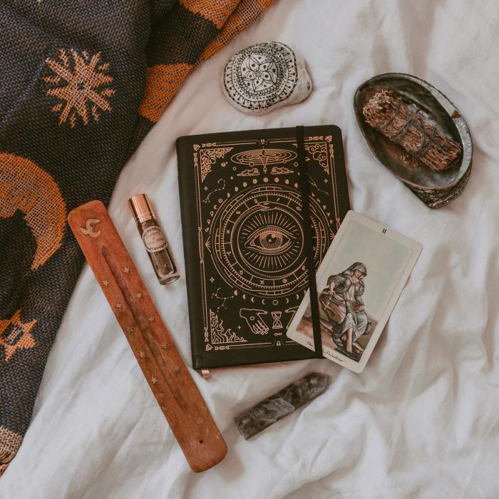 Călătorie astrală în universul zodiacal: Ce carte de tarot se potrivește fiecărei zodii în acest sfârșit de săptămână